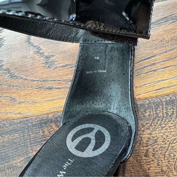 Wishbone Black Patent Leather Sandal - Picture 8 of 8